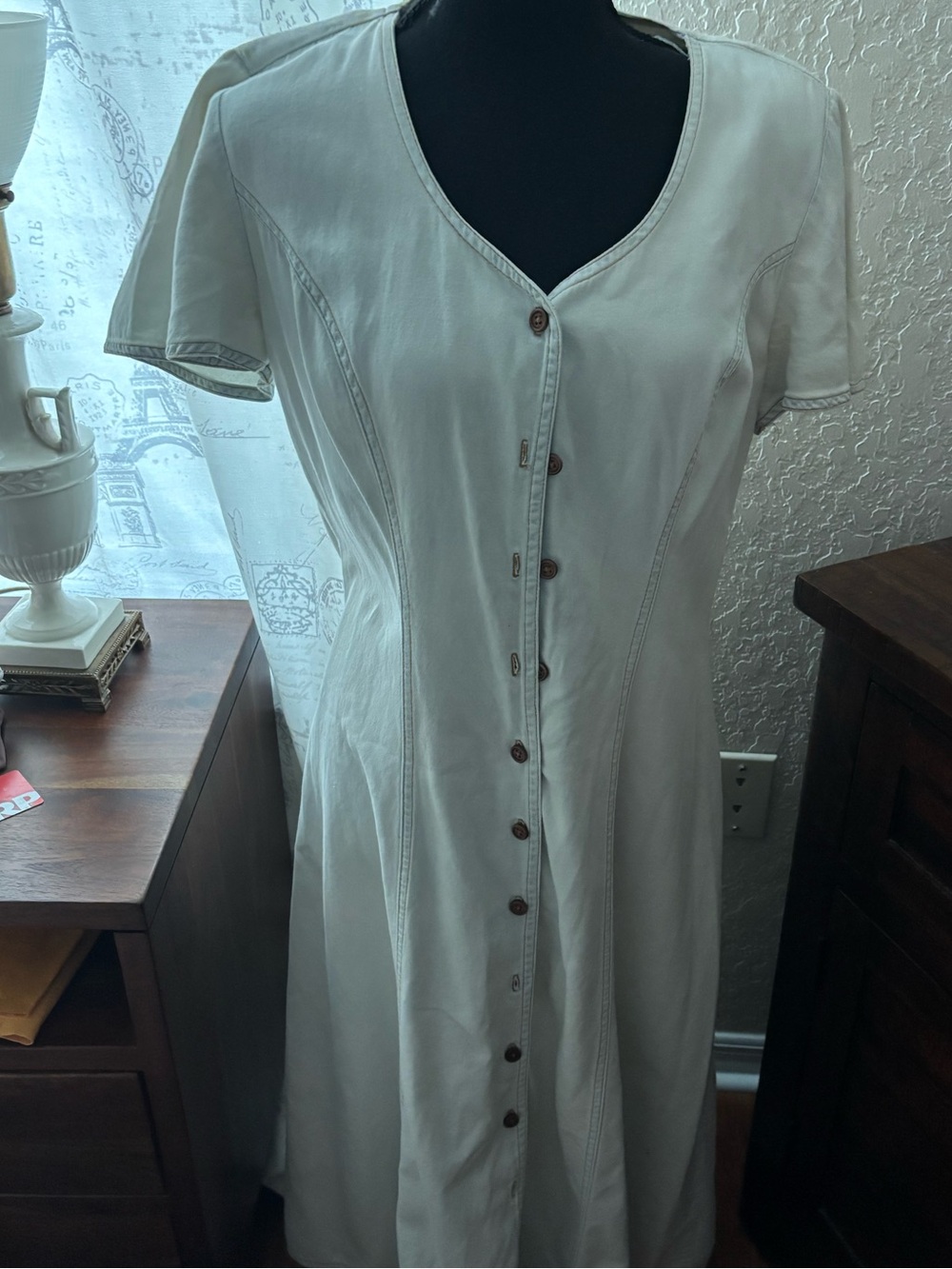 Short Sleeve Button-Front Midi Dress in Light Gray